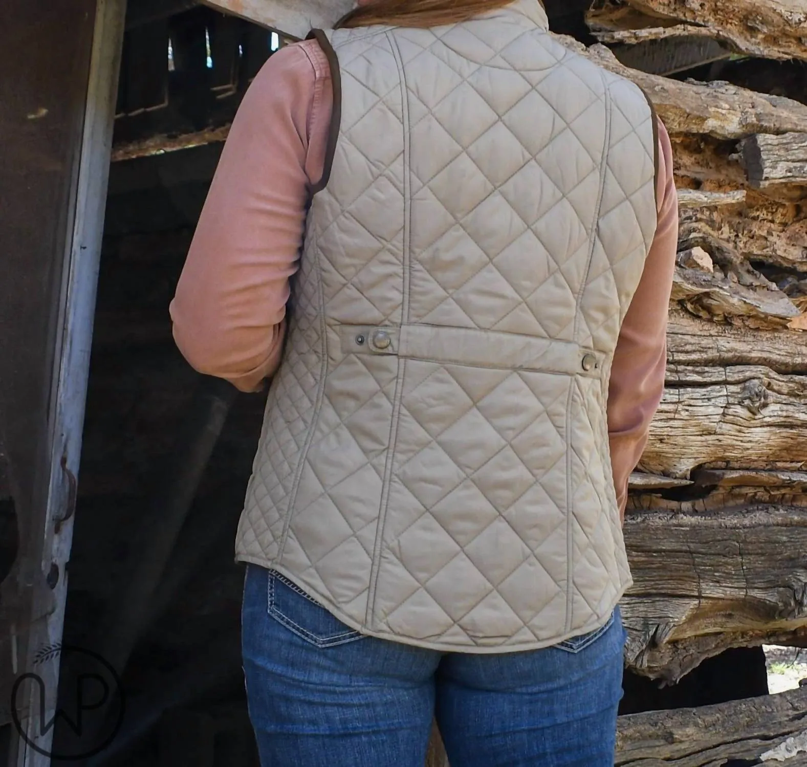 Vista Quilted Vest In Dark Khaki