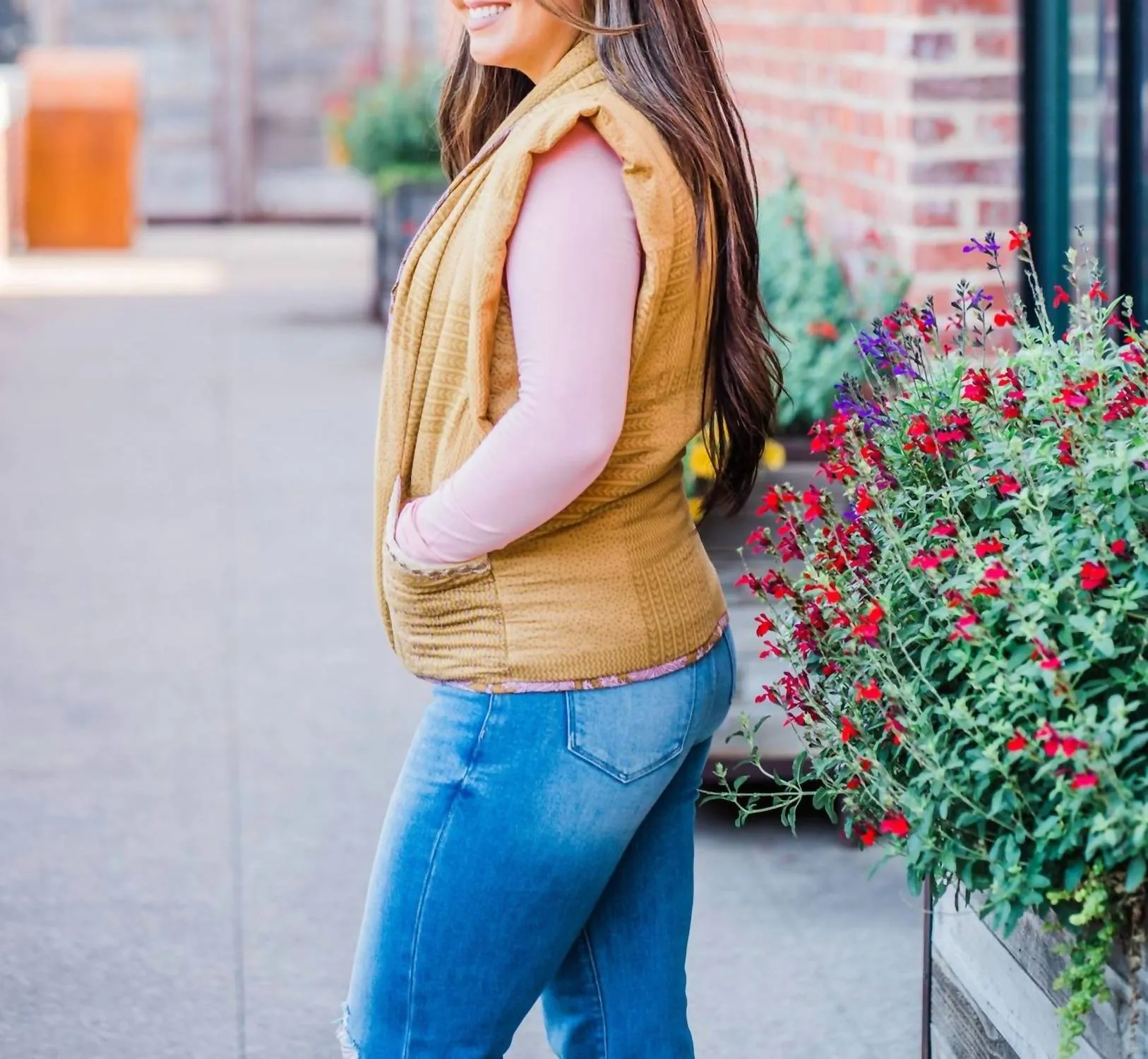 Viv Vest In Mustard Yellow