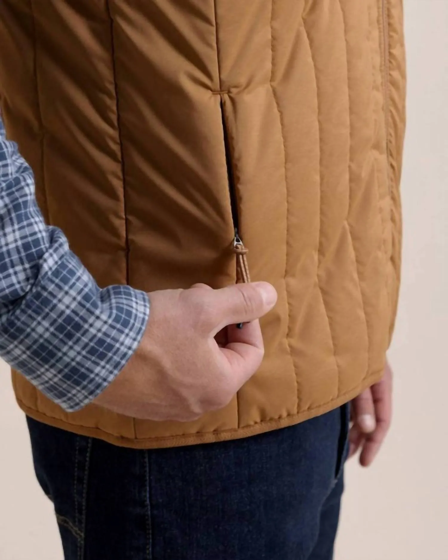 Whitemarsh Packable Quilted Vest In Hazelnut Khaki