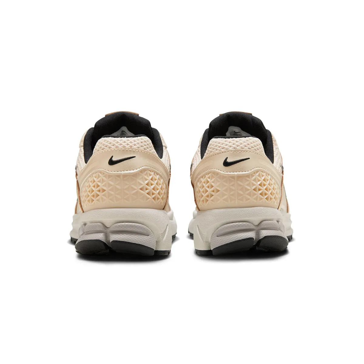 Wmns Zoom Vomero 5 'Pearl White'